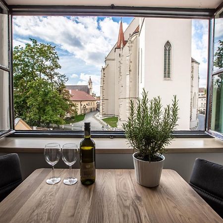 Apartmany Na Mikulasskem Namesti 兹诺伊莫 外观 照片